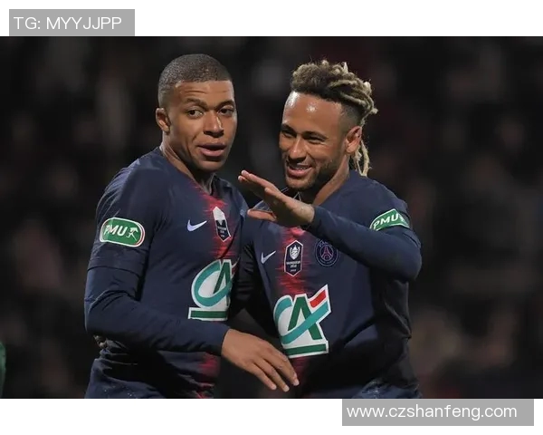 低调却帅气的足球明星们你知道多少他们的魅力与才华并存