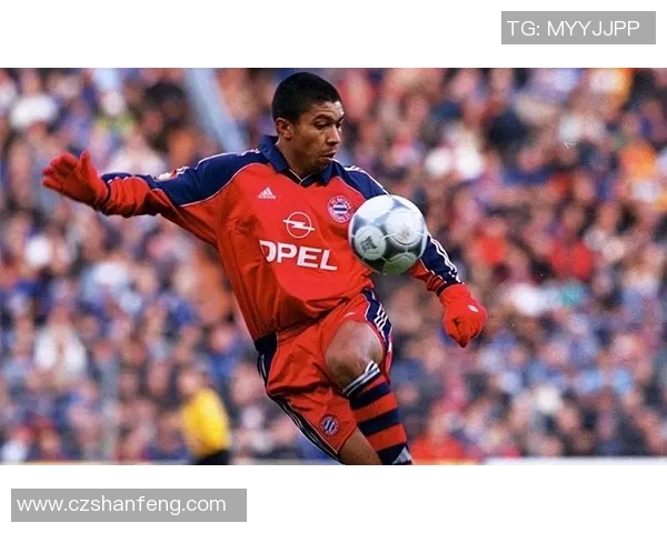 探寻足球历史上最早的明星球员及其传奇故事